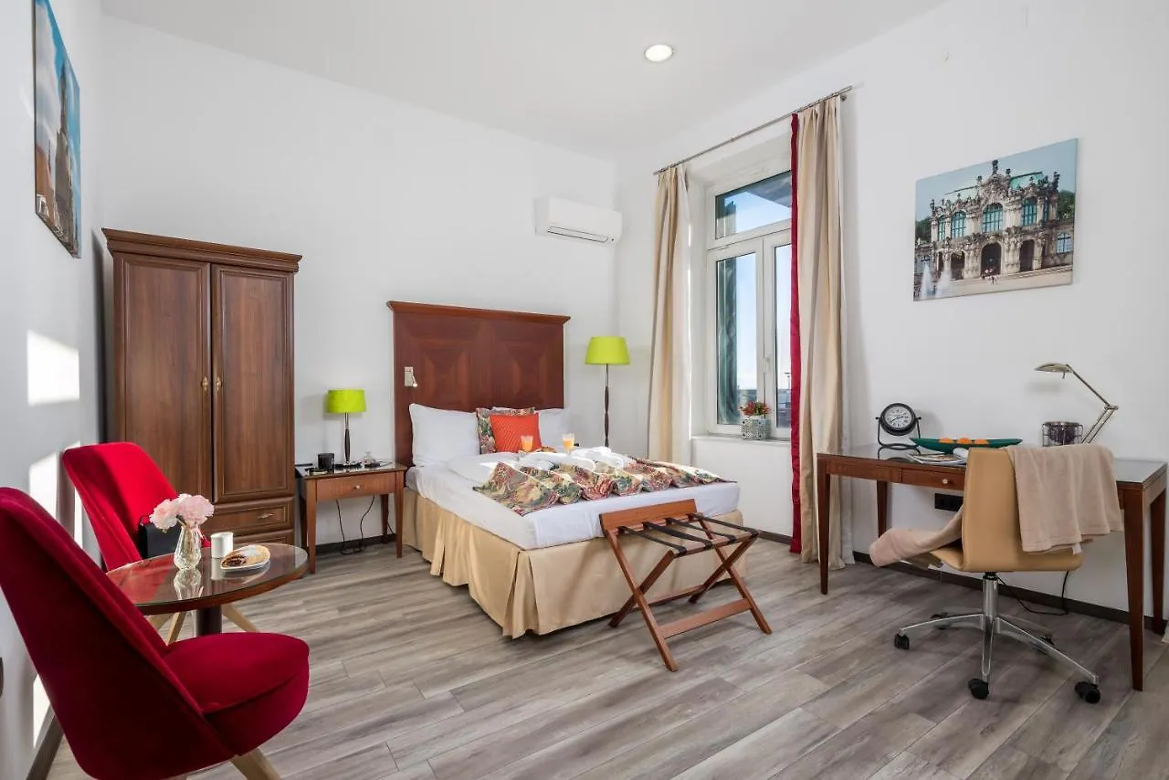 Continentale Apartment Rijeka 0*,